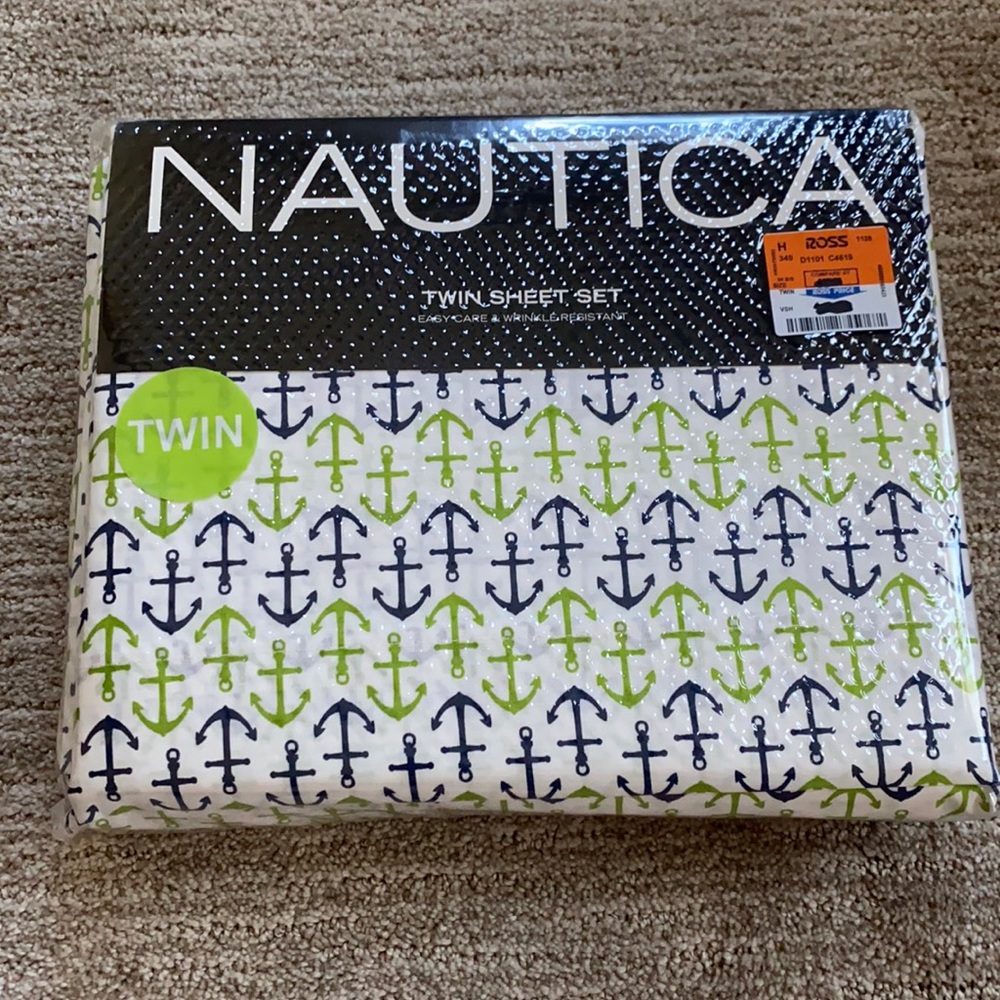 Nautica twin bed sheets never used
